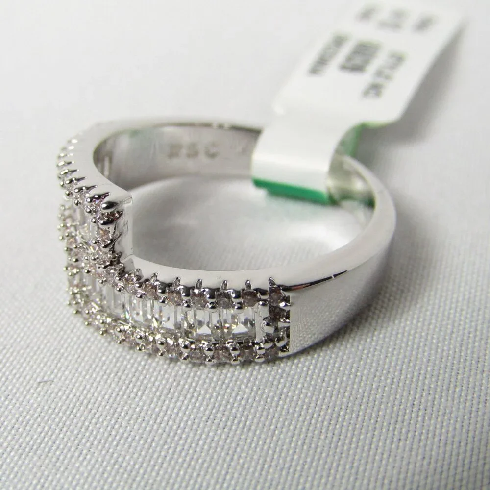 Cubic Zirconia | Stainless Steel | Wedding Band | Women's | Size 10 | New - Picture 2 of 4